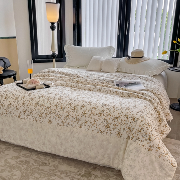 91家纺网 家纺一手货源 找家纺 莱豫家纺 2024新款法式复古针织花边夏被春秋被 花黛织梦