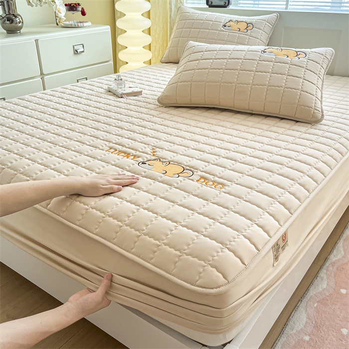 91家纺网 家纺一手货源 找家纺 鑫钰 2024新夹款刺绣大豆纤维床笠-幸运狗系列 幸运狗-香槟驼