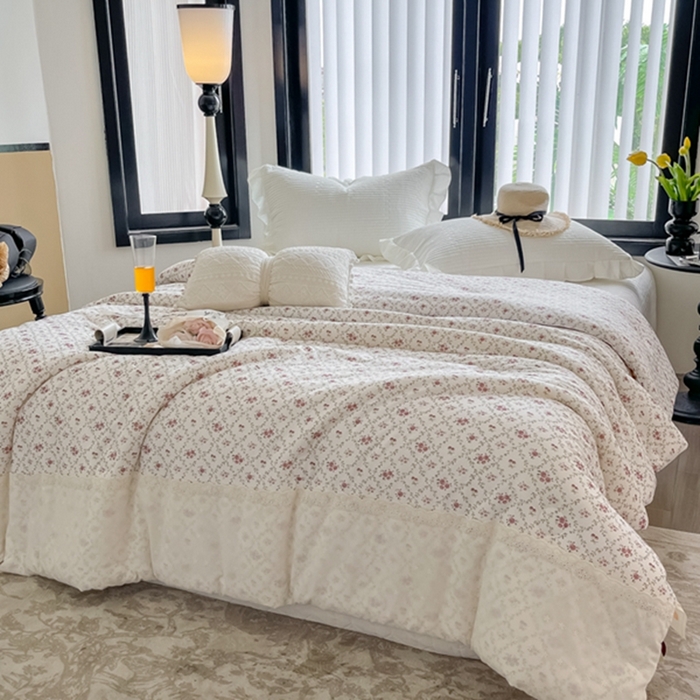 91家纺网 家纺一手货源 找家纺 莱豫家纺 2024新款法式复古针织花边夏被春秋被 樱桃