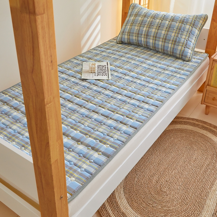 91家纺网 家纺一手货源 找家纺 鑫钰 2025新款学生宿舍A类水洗棉大豆夹棉系列-简格 简格-简希蓝