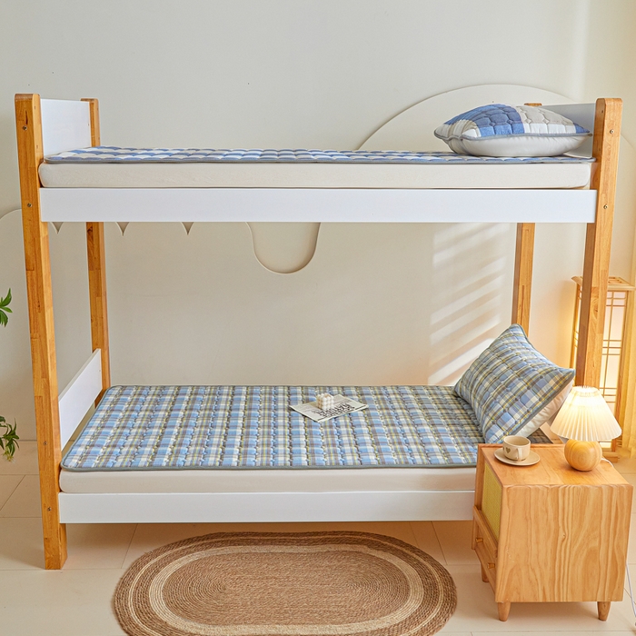 91家纺网 家纺一手货源 找家纺 鑫钰 2025新款学生宿舍A类水洗棉大豆夹棉系列-简格 简格-简希蓝