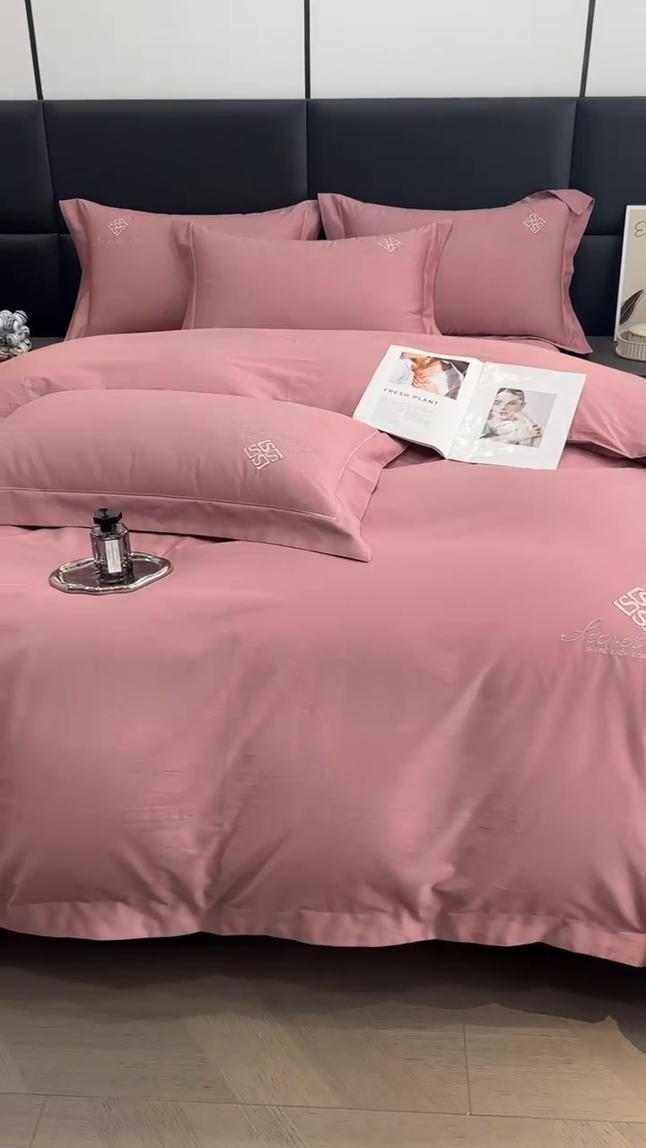 91家纺网 家纺一手货源 找家纺 琉宿家纺 2025新款50s双股长绒棉绣花四件套 时尚格调-豆沙