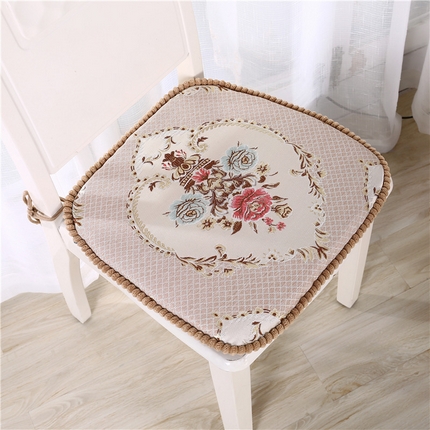91家纺网 家纺一手货源 找家纺 （总）爱家居 2024新款提花高精密餐椅垫