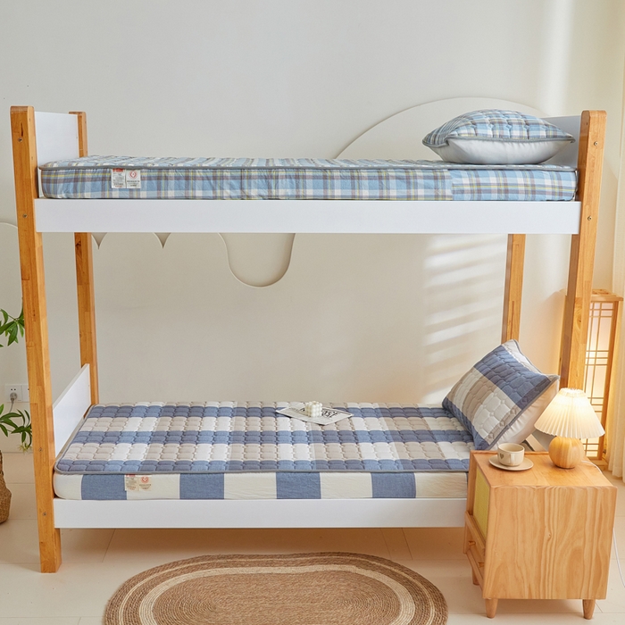 91家纺网 家纺一手货源 找家纺 鑫钰 2025新款学生宿舍A类水洗棉大豆夹棉系列-简格 简格-蓝大格