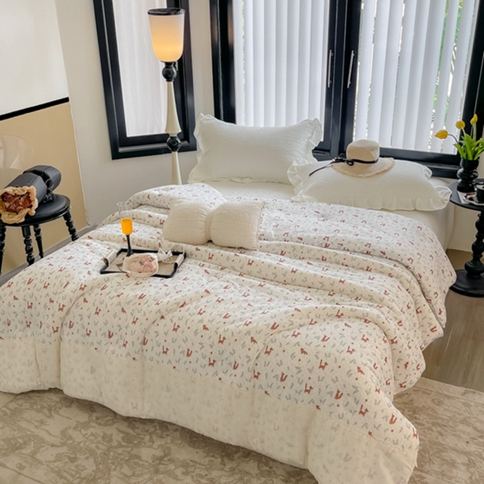 91家纺网 家纺一手货源 找家纺 莱豫家纺 2024新款法式复古针织花边夏被春秋被 小狐狸