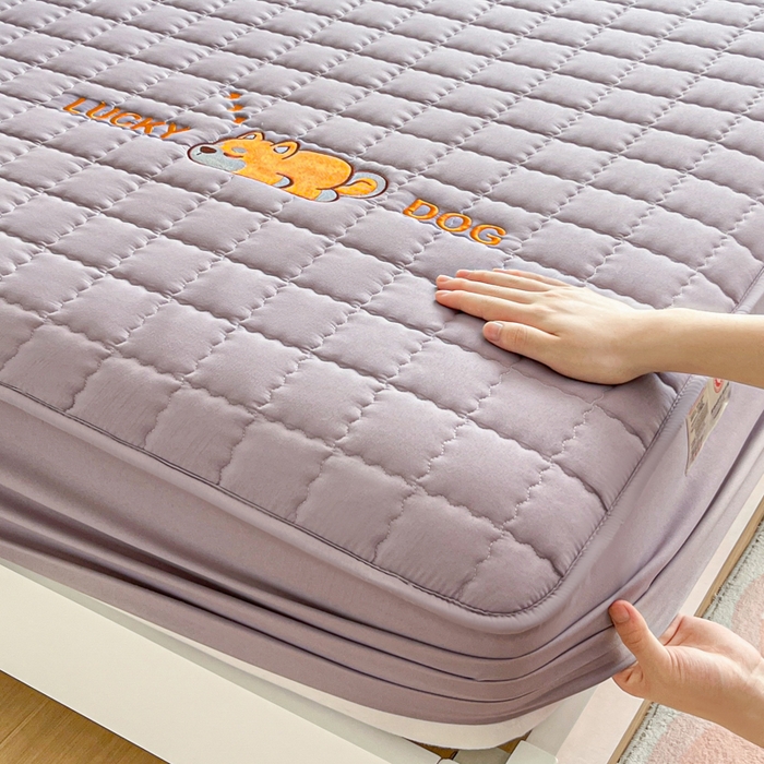 91家纺网 家纺一手货源 找家纺 鑫钰 2024新夹款刺绣大豆纤维床笠-幸运狗系列 幸运狗-烟紫