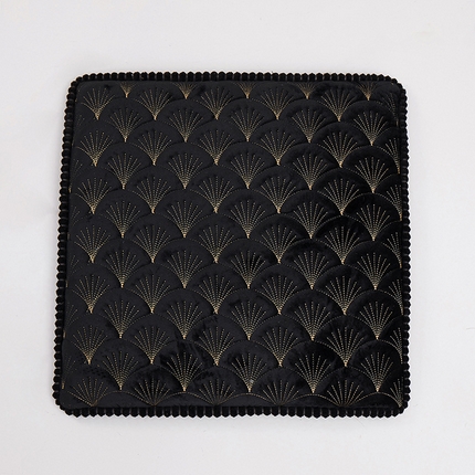 91家纺网 家纺一手货源 找家纺 （总）爱家居 2024新款荷兰绒夹棉绗缝记忆棉坐垫圆垫飘窗垫-烟花