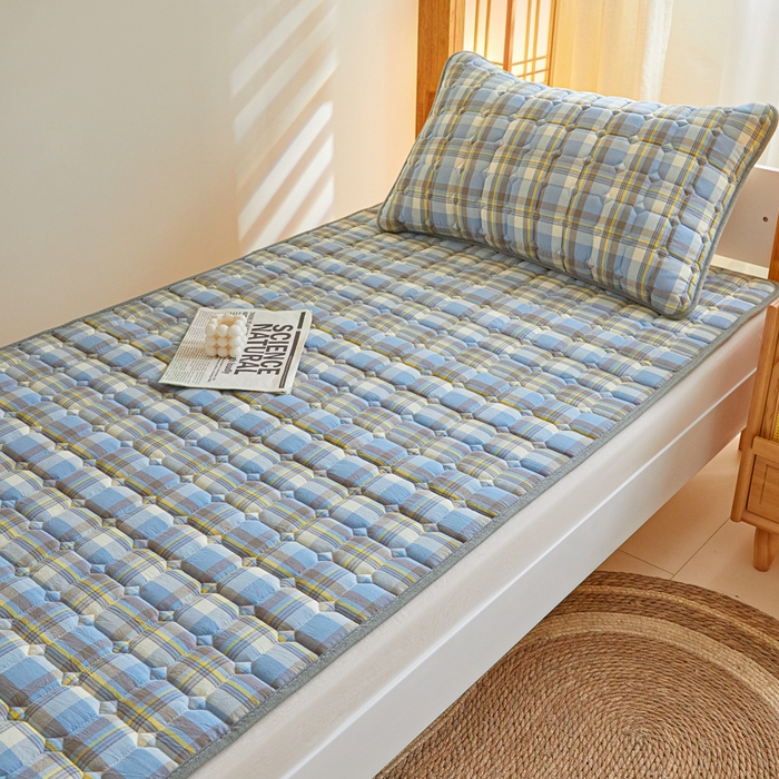 91家纺网 家纺一手货源 找家纺 鑫钰 2025新款学生宿舍A类水洗棉大豆夹棉系列-简格 简格-简希蓝