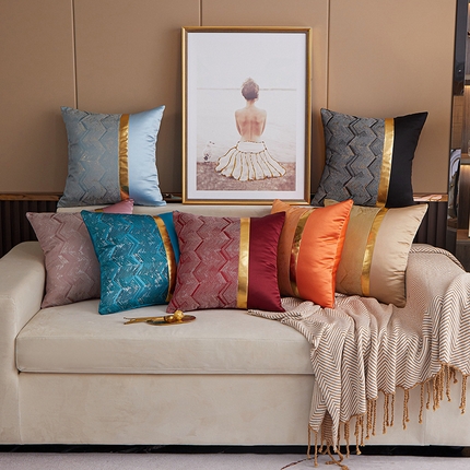 （总）爱家居 2025新款高精高密色织提花拼金抱枕