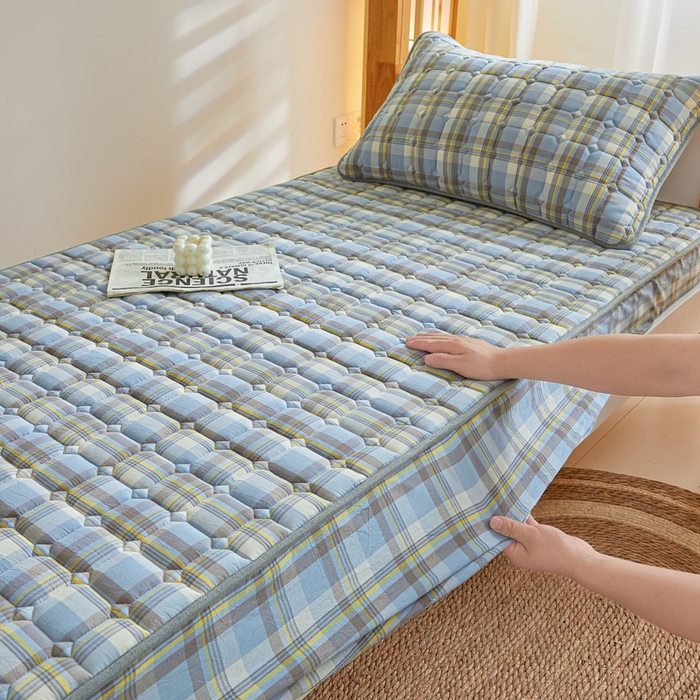 91家纺网 家纺一手货源 找家纺 鑫钰 2025新款学生宿舍A类水洗棉大豆夹棉系列-简格 简格-简希蓝