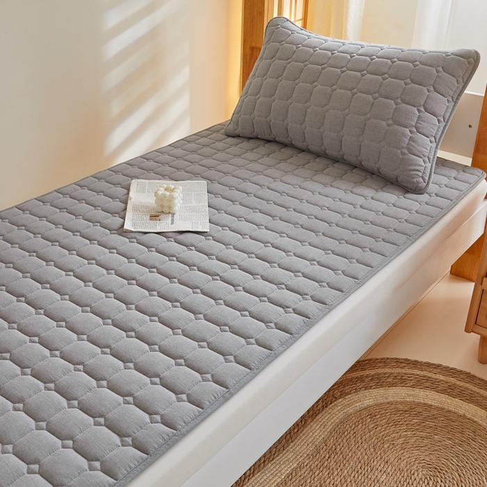 91家纺网 家纺一手货源 找家纺 鑫钰 2025新款学生宿舍A类水洗棉大豆夹棉系列-简格 简格-绅士灰