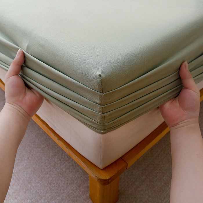 91家纺网 家纺一手货源 找家纺 2024新款A类云朵棉纯色床笠 豆绿