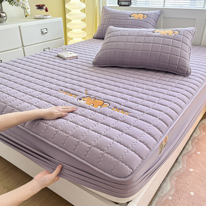 91家纺网 家纺一手货源 找家纺 鑫钰 2024新夹款刺绣大豆纤维床笠-幸运狗系列 幸运狗-木槿紫