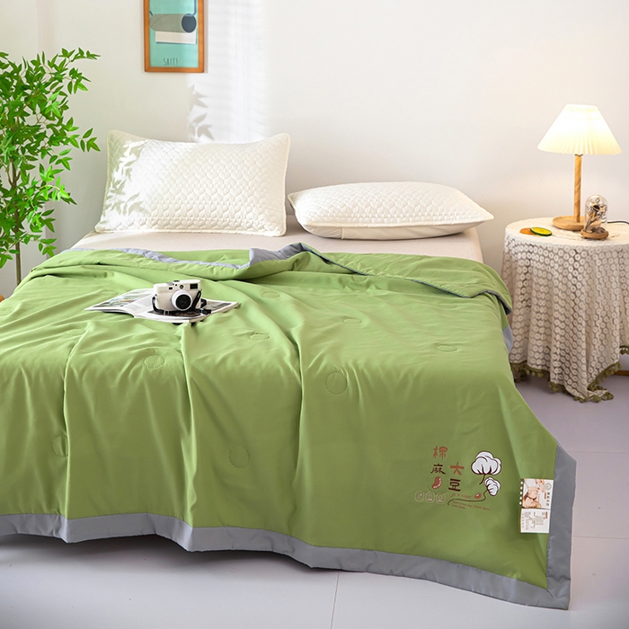 91家纺网 家纺一手货源 找家纺 鹿小帅纺织品 2024新款棉麻大豆夏被 橄榄绿