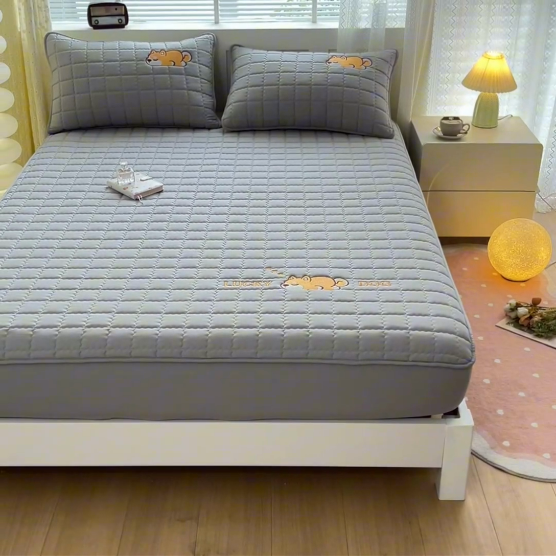 91家纺网 家纺一手货源 找家纺 鑫钰 2024新夹款刺绣大豆纤维床笠-幸运狗系列 幸运狗-高级灰