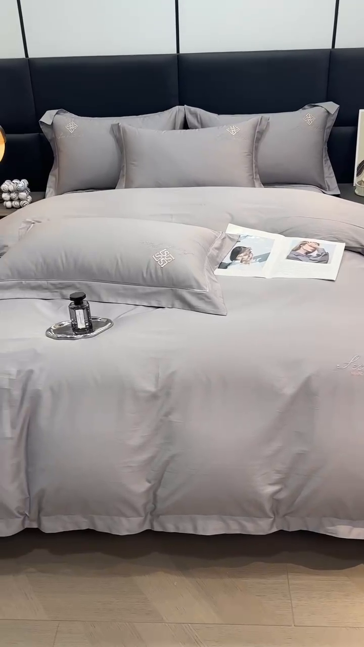 91家纺网 家纺一手货源 找家纺 琉宿家纺 2025新款50s双股长绒棉绣花四件套 时尚格调-绅士灰