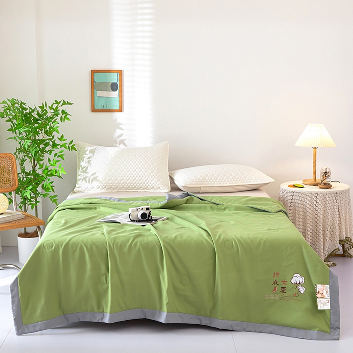 91家纺网 家纺一手货源 找家纺 鹿小帅纺织品 2024新款棉麻大豆夏被 橄榄绿