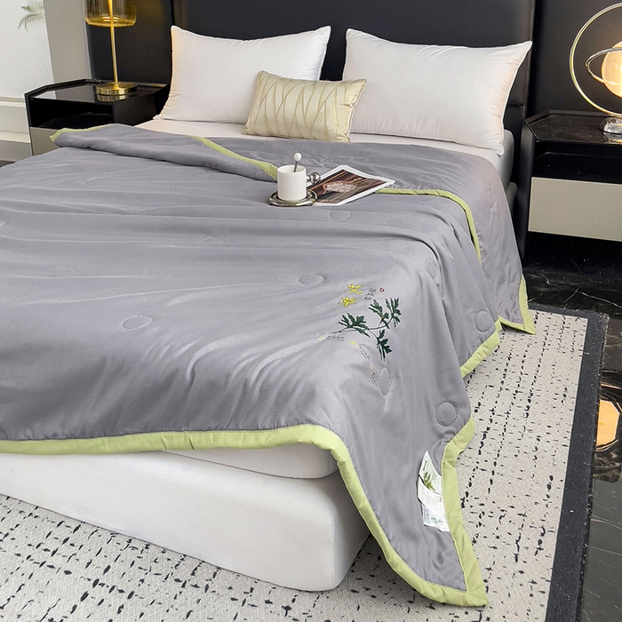 91家纺网 家纺一手货源 找家纺 鹿小帅纺织品 2024新款艾草驱蚊夏凉被 高级灰