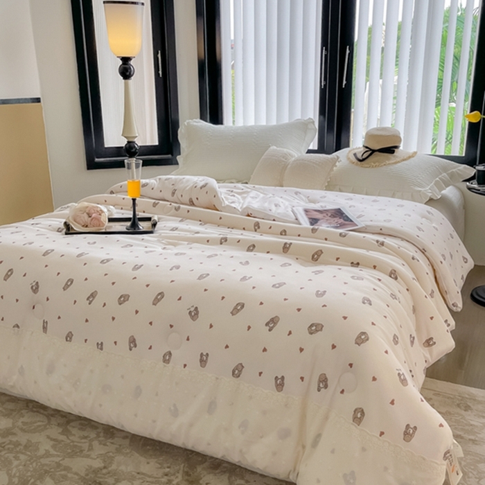 91家纺网 家纺一手货源 找家纺 莱豫家纺 2024新款法式复古针织花边夏被春秋被 爱心兔