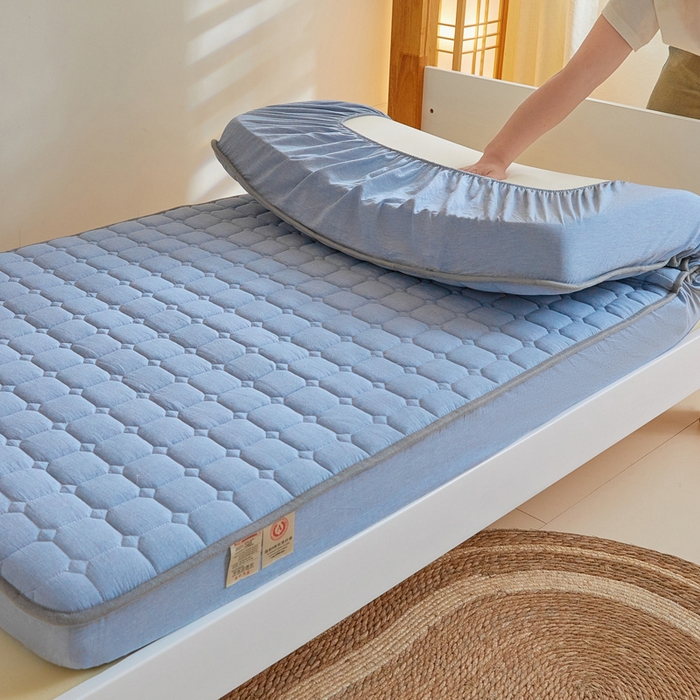 91家纺网 家纺一手货源 找家纺 鑫钰 2025新款学生宿舍A类水洗棉大豆夹棉系列-简格 简格-宾利蓝