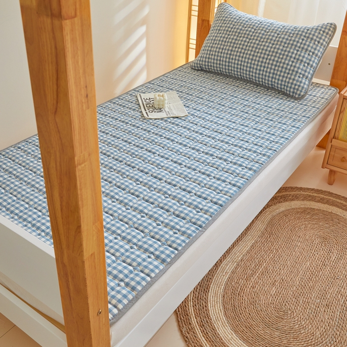 91家纺网 家纺一手货源 找家纺 鑫钰 2025新款学生宿舍A类水洗棉大豆夹棉系列-简格 简格-蓝小格