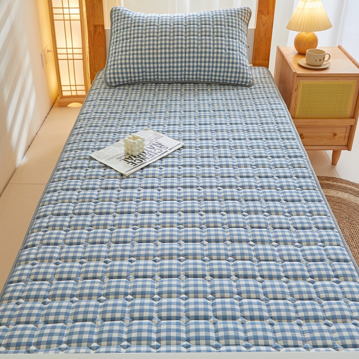 91家纺网 家纺一手货源 找家纺 鑫钰 2025新款学生宿舍A类水洗棉大豆夹棉系列-简格 简格-蓝小格