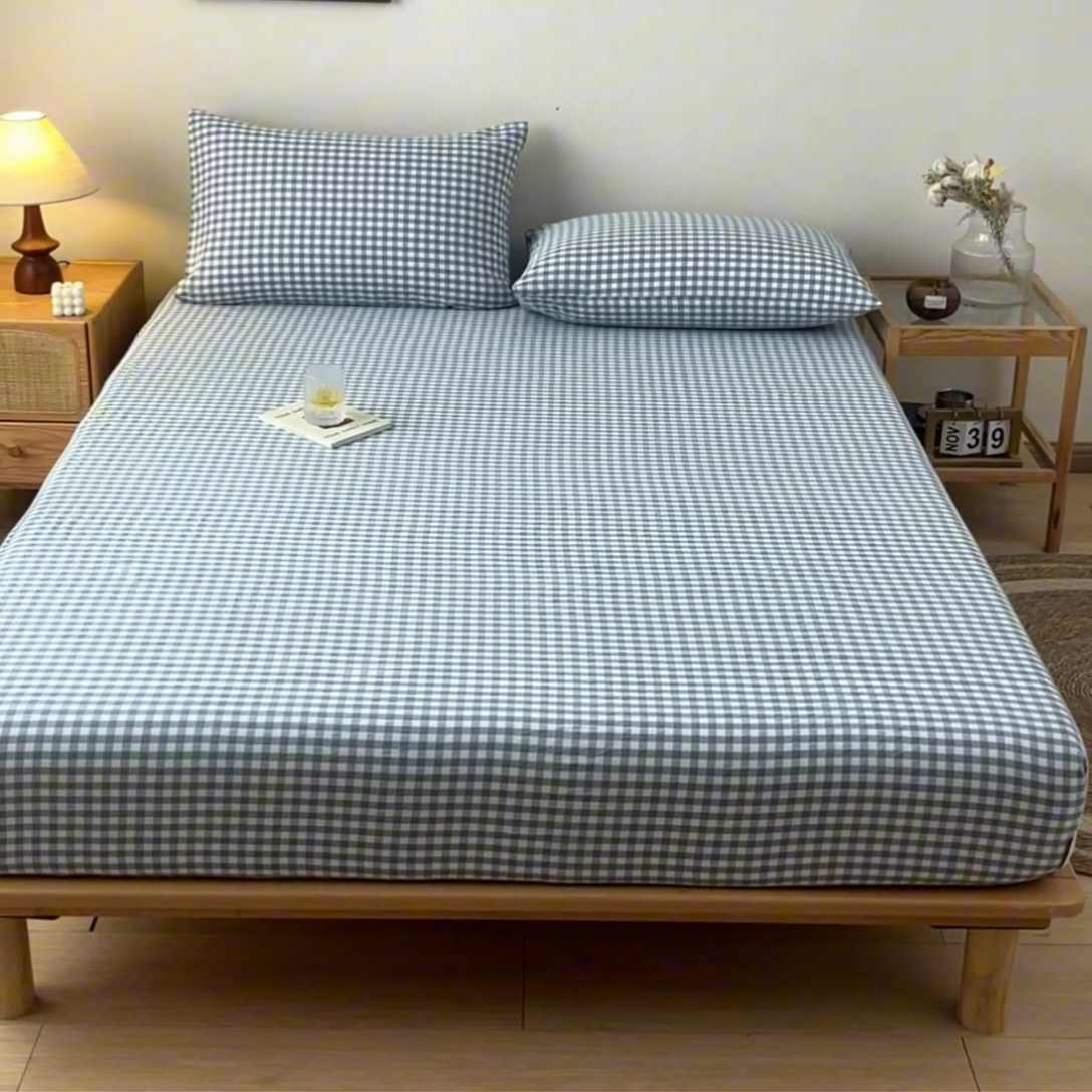 91家纺网 家纺一手货源 找家纺 卡伦家纺 2025全棉色织水洗棉单层床笠席梦思保护套 浅蓝小格