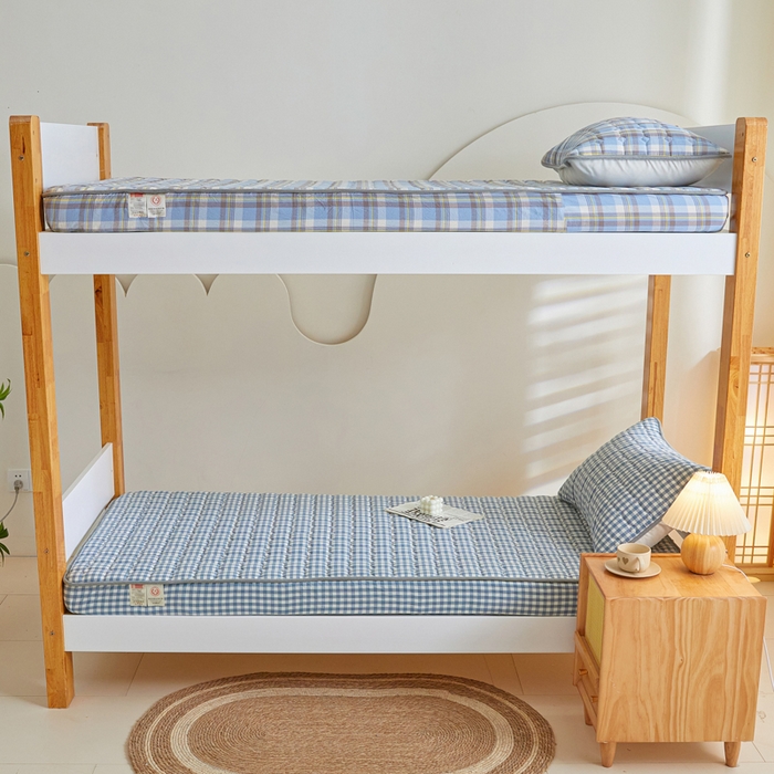 91家纺网 家纺一手货源 找家纺 鑫钰 2025新款学生宿舍A类水洗棉大豆夹棉系列-简格 简格-蓝小格