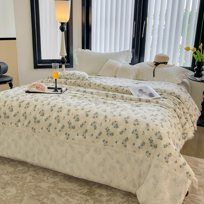 91家纺网 家纺一手货源 找家纺 莱豫家纺 2024新款法式复古针织花边夏被春秋被 清新物语