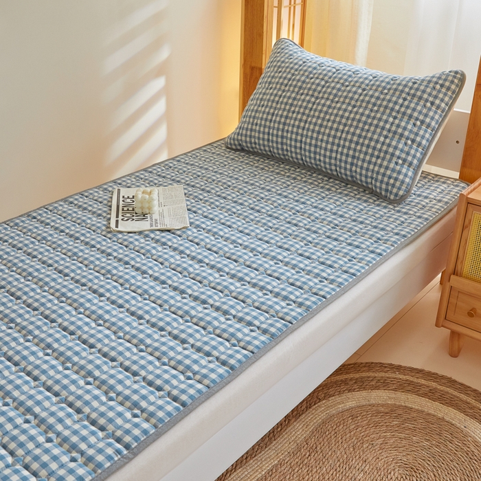 91家纺网 家纺一手货源 找家纺 鑫钰 2025新款学生宿舍A类水洗棉大豆夹棉系列-简格 简格-蓝小格