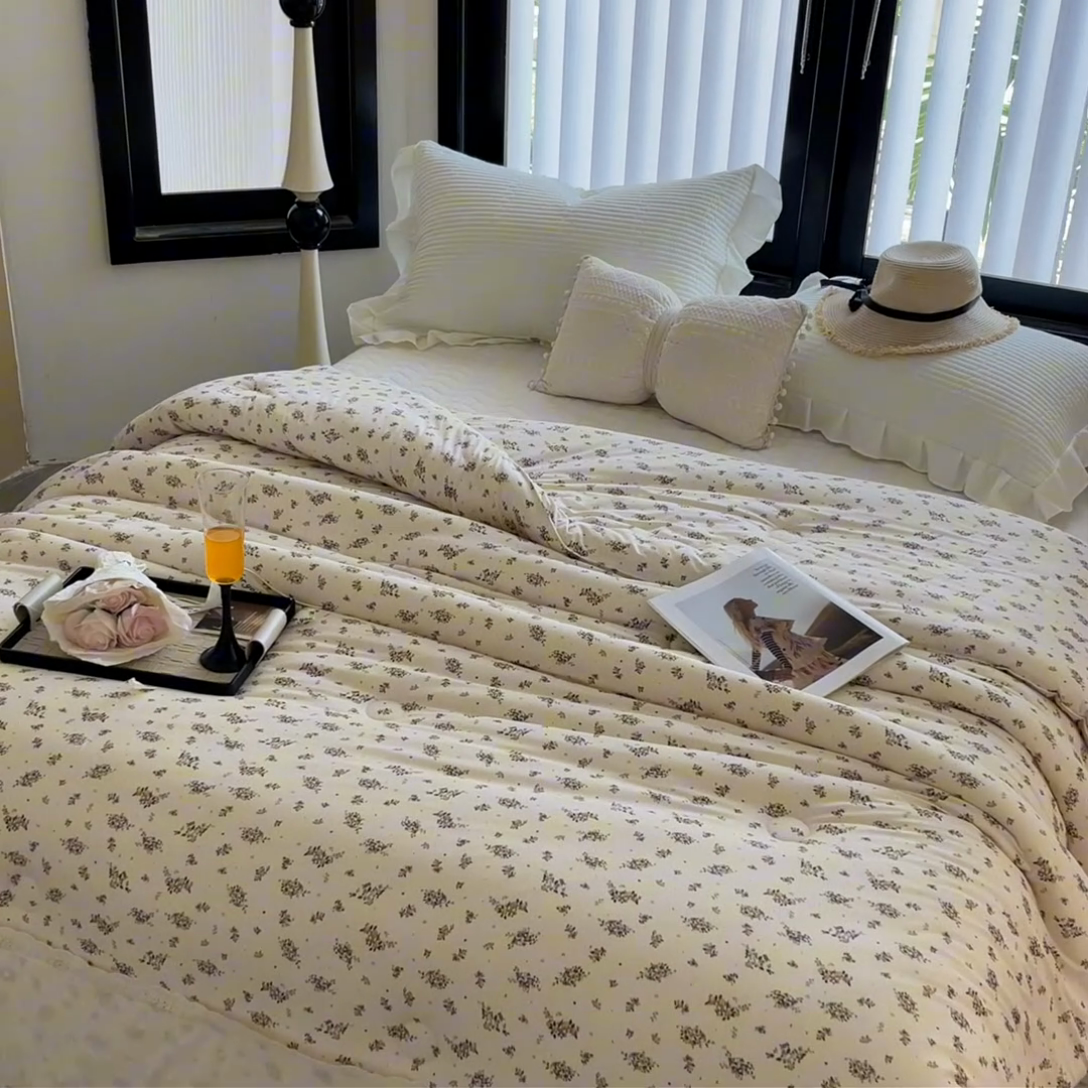 91家纺网 家纺一手货源 找家纺 莱豫家纺 2024新款法式复古针织花边夏被春秋被 春日情