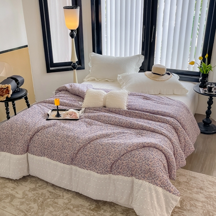 91家纺网 家纺一手货源 找家纺 莱豫家纺 2024新款法式复古针织花边夏被春秋被 紫梦