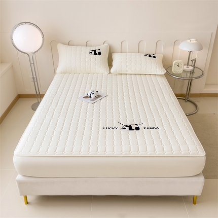 91家纺网 家纺一手货源 找家纺 （总）2025新款A类大豆夹棉刺绣床笠系列-趴趴熊猫