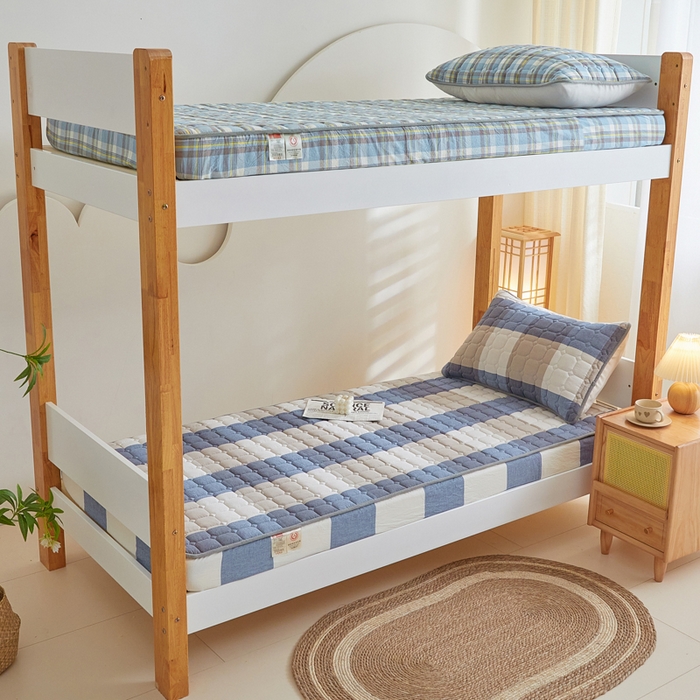 91家纺网 家纺一手货源 找家纺 鑫钰 2025新款学生宿舍A类水洗棉大豆夹棉系列-简格 简格-蓝大格