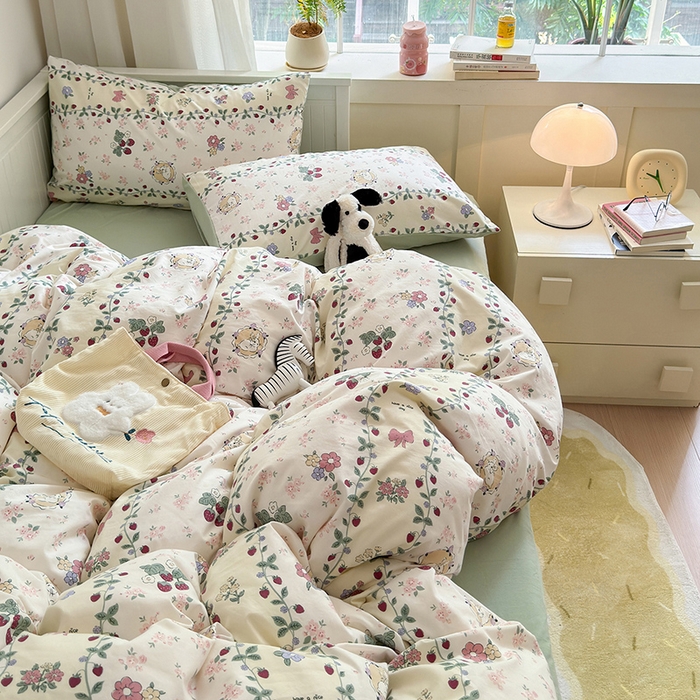 91家纺网 家纺一手货源 找家纺 沐芷 2024微皱超柔手感105g印花水洗棉四件套床上宿舍三件套床单被套 奶味圆饼