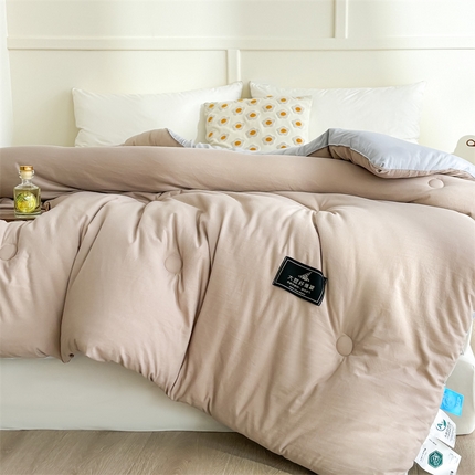 91家纺网 家纺一手货源 找家纺 招财星 2025新款原棉贴标大豆被 卡其色+摩卡灰