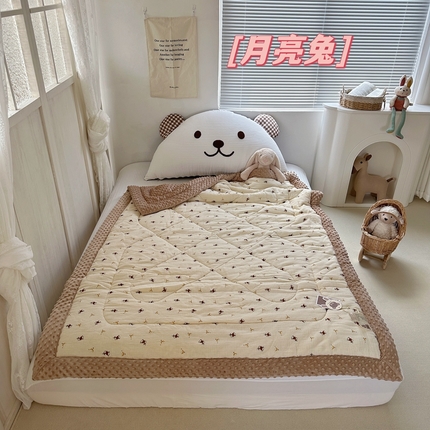 91家纺网 家纺一手货源 找家纺 佰织鑫家居（会员-5元） 2024秋冬新品双层绉皱纱儿童豆豆被 月亮兔
