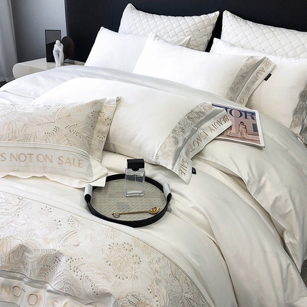 91家纺网 家纺一手货源 找家纺  【会员减价20】100支长绒棉四件套全棉纯棉纯色刺绣澳棉简约新疆棉贡缎丝床上用品床笠款 清颜-月光白