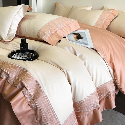 91家纺网 家纺一手货源 找家纺 （总） 【2024高端奢品】A类母婴级100支长绒棉四件套重工刺绣轻奢风拼接款澳棉简约床上用品