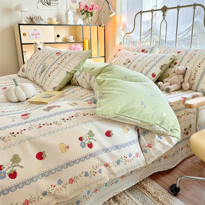 91家纺网 家纺一手货源 找家纺 名兮 2024新款全棉亲肤印花四件套 草莓兔兔