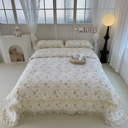 91家纺网 家纺一手货源 找家纺 （总）佰织鑫家居（会员-5元） 2024春秋新款韩系小熊全棉高温砂洗棉花床盖款春秋被四件套