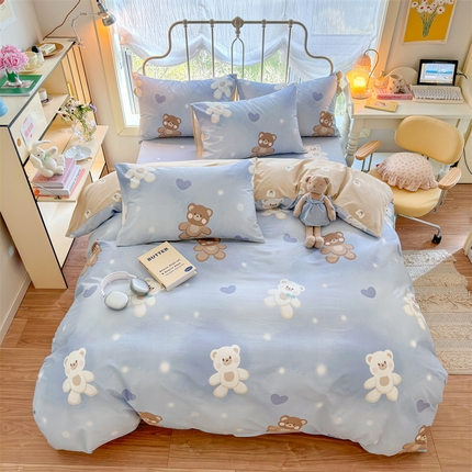 91家纺网 家纺一手货源 找家纺 名兮 2024新款全棉亲肤印花四件套 抱抱熊