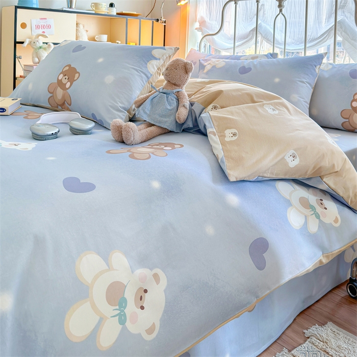 91家纺网 家纺一手货源 找家纺 名兮 2024新款全棉亲肤印花四件套 抱抱熊