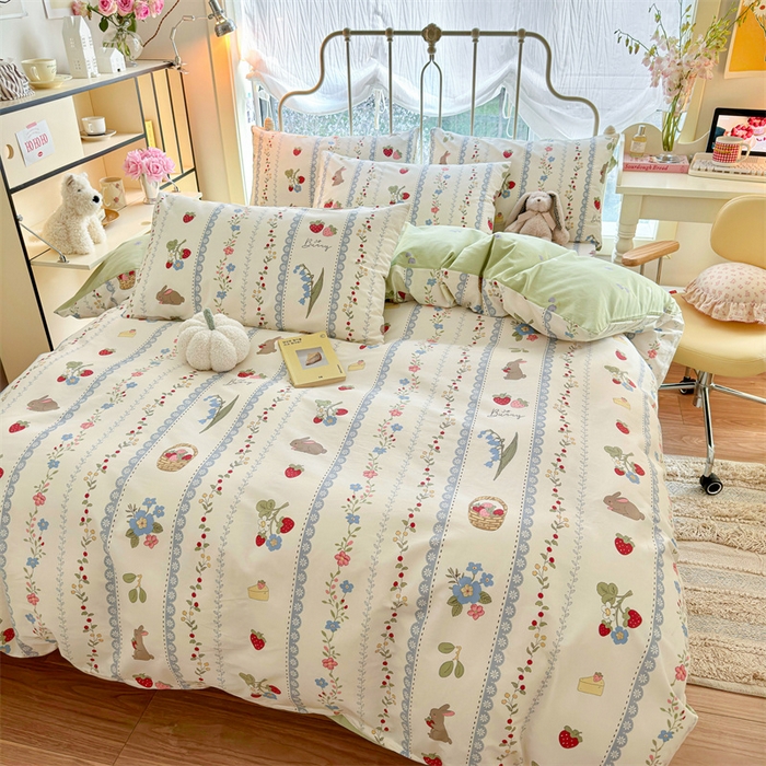 91家纺网 家纺一手货源 找家纺 名兮 2024新款全棉亲肤印花四件套 草莓兔兔