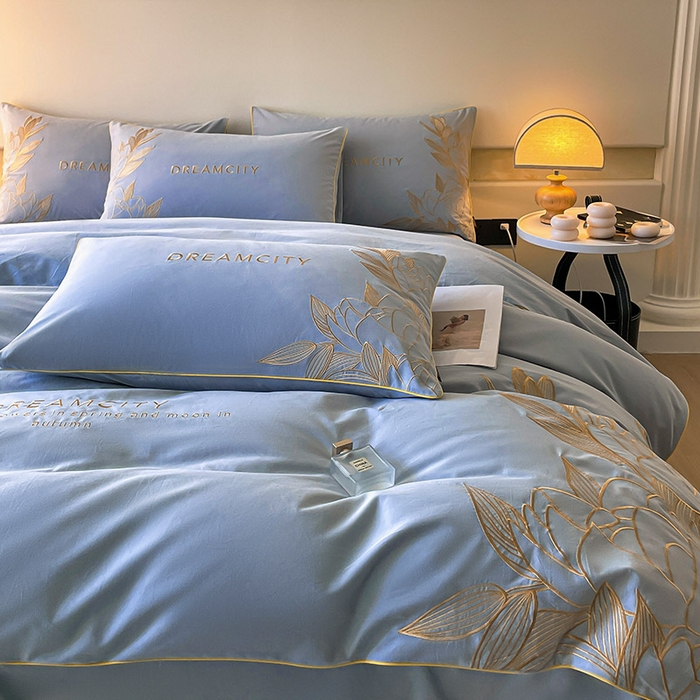 91家纺网 家纺一手货源 找家纺  【提供检测报告】A类母婴级全棉加厚保暖磨毛四件套纯棉高精密刺绣长绒棉床上用品轻奢风 芙蓉-克莱因蓝