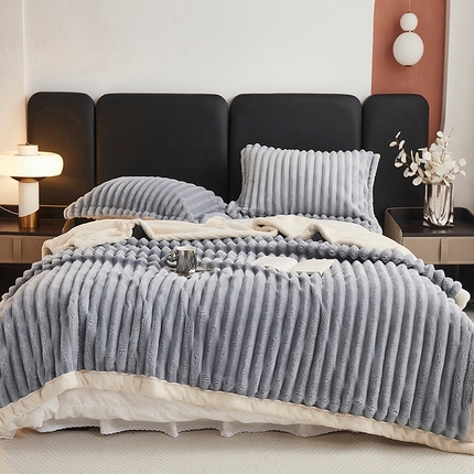 91家纺网 家纺一手货源 找家纺 悦织湾家纺 2025新款玉兔绒多功能休闲毛毯 玉兔-青灰色