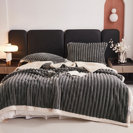 悦织湾家纺 2025新款玉兔绒多功能休闲毛毯 玉兔-深灰色