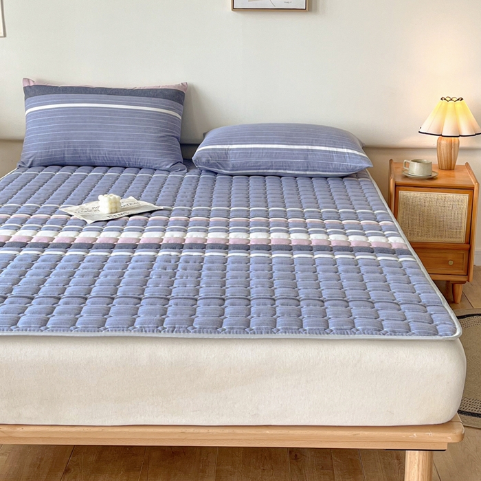 91家纺网 家纺一手货源 找家纺 卡伦家纺 2025新款全棉色织水洗棉夹棉床垫席梦思保护垫 格林兰