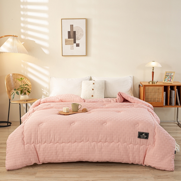 91家纺网 家纺一手货源 找家纺 居易简 2025秋冬新款直播华夫格大豆被冬被立体包边订棉工艺水洗棉大豆被 优雅粉