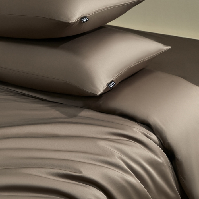 91家纺网 家纺一手货源 找家纺 安莱生活 2024新款100s全棉贡缎四件套 咖啡